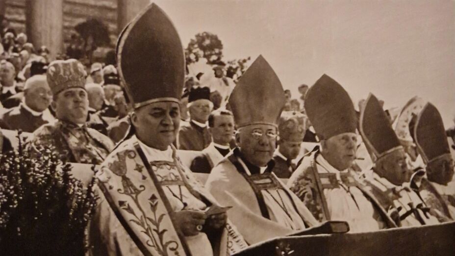 Před 90 lety byl v katedrále zahájen První celostátní sjezd katolíků československých